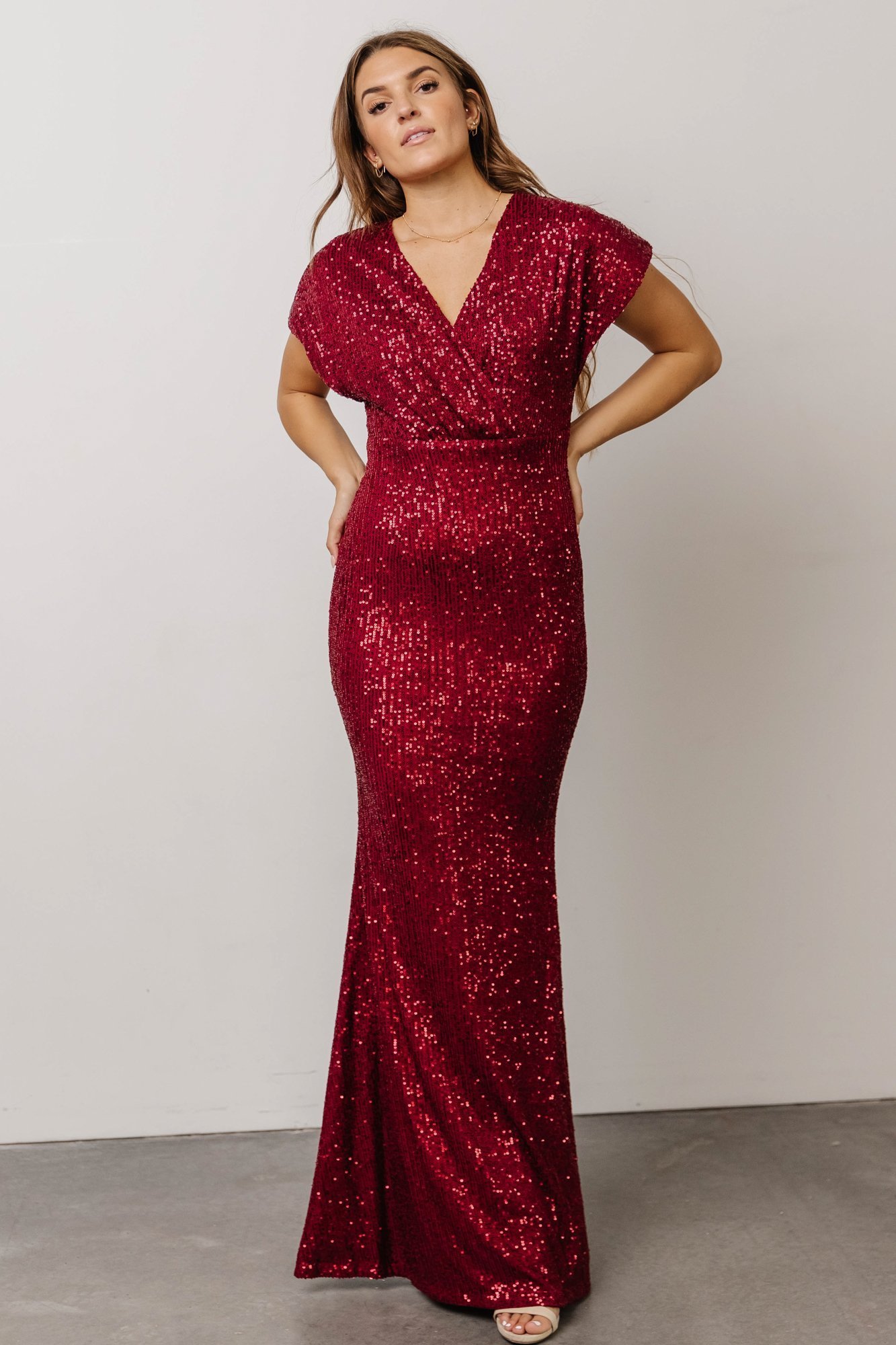 vienna-sequin-maxi-dress-burgundy-347248_1920x.progressive